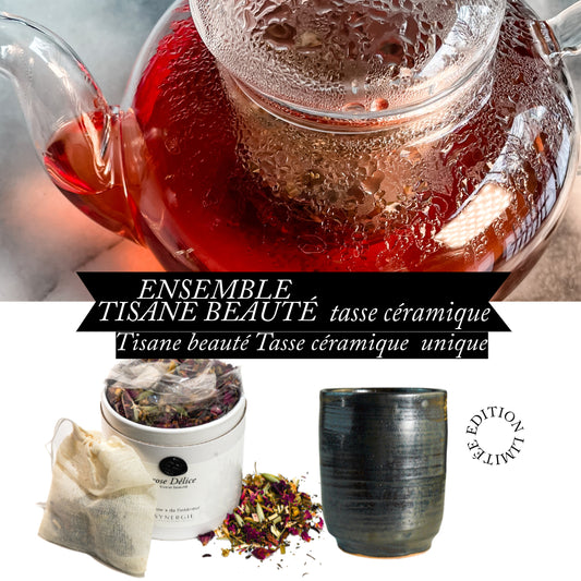 L'ensemble Tisane Rose Délice et tasse artisanale.